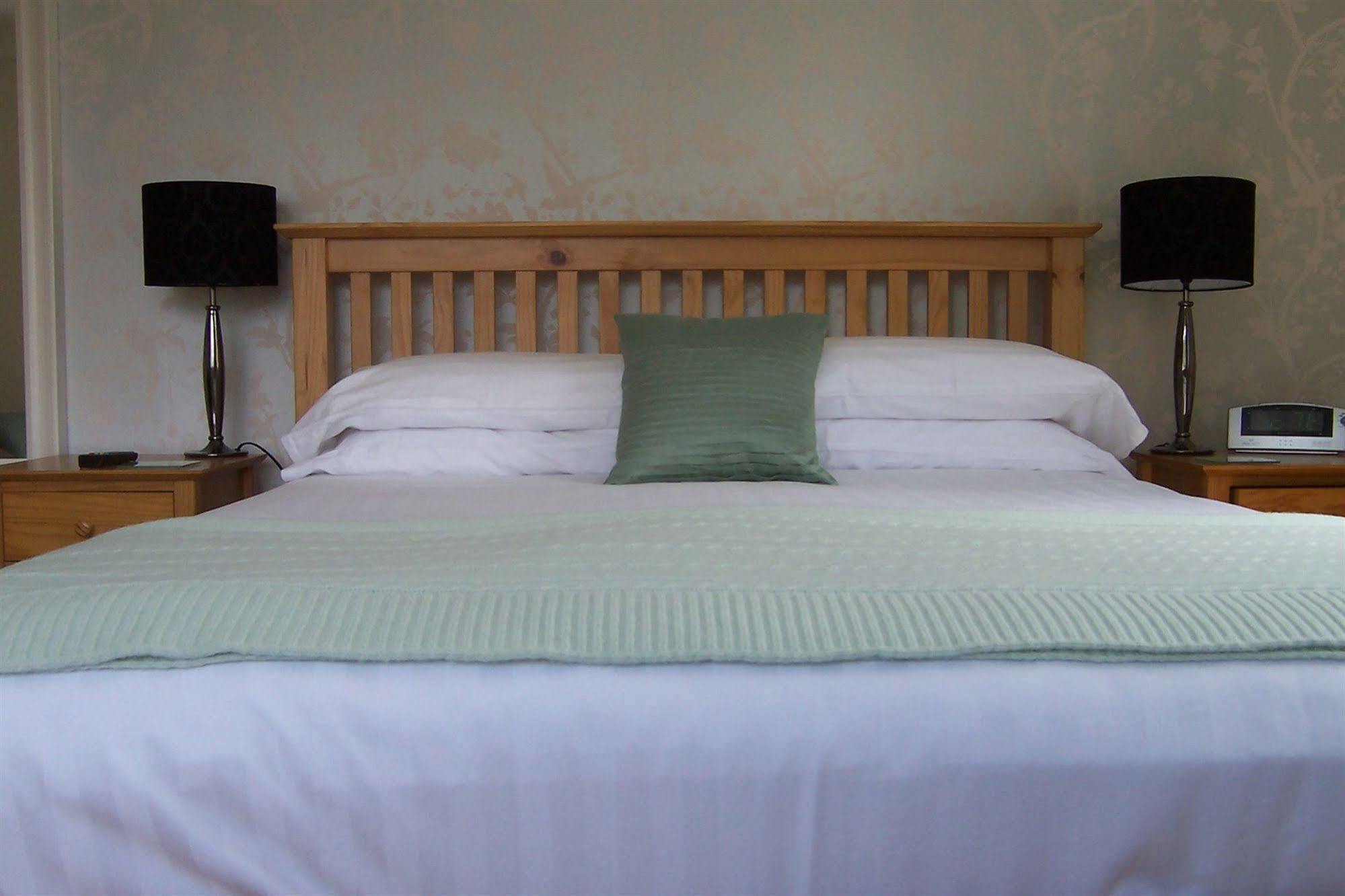 Caddon View Country Guest House Innerleithen Esterno foto